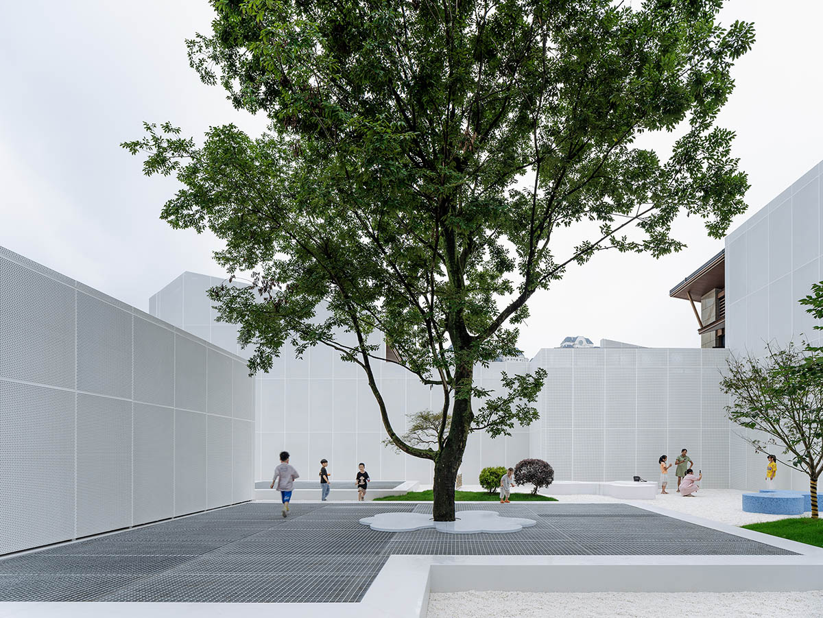 Wutopia Lab completes Books in Clouds — Duoyun Bookstore in Huangyan, China