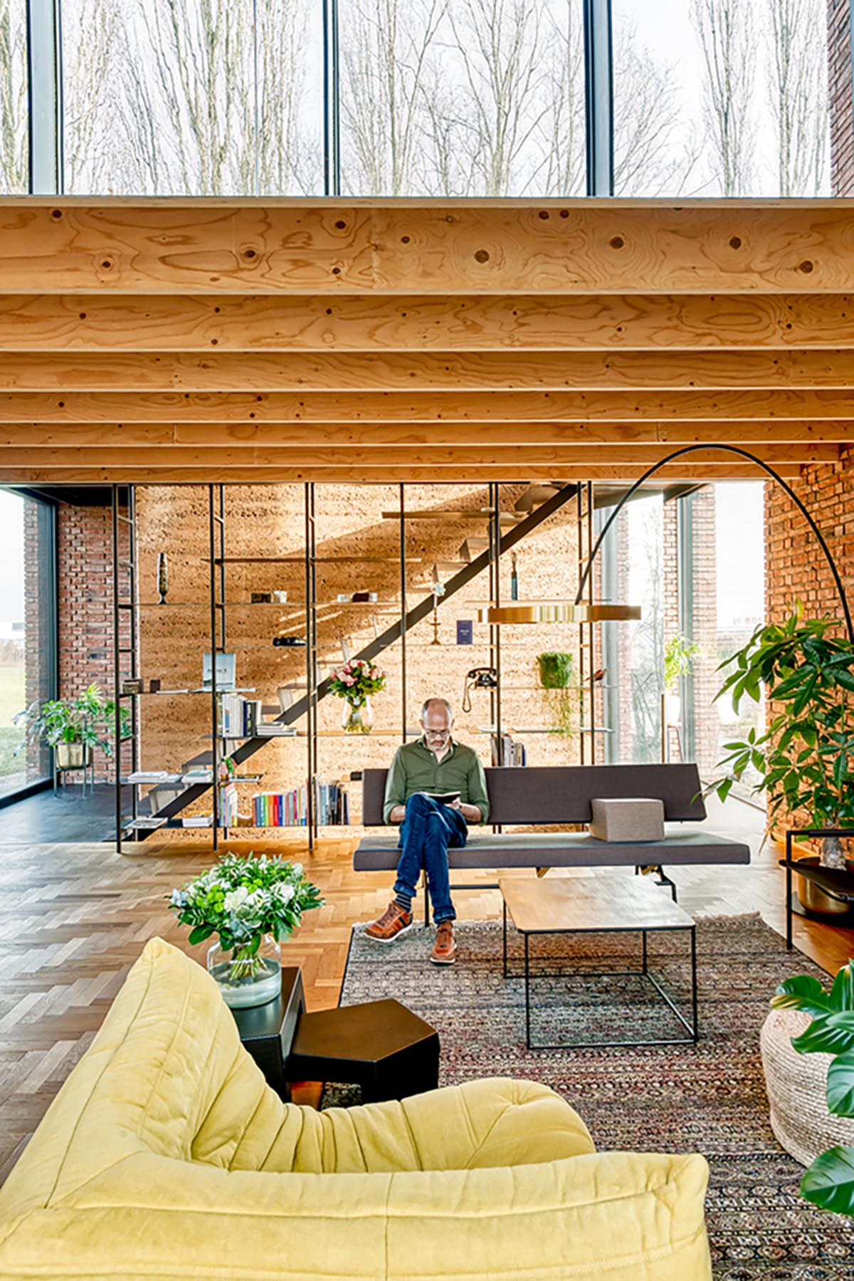 AST 77 Architecten built this private house with 