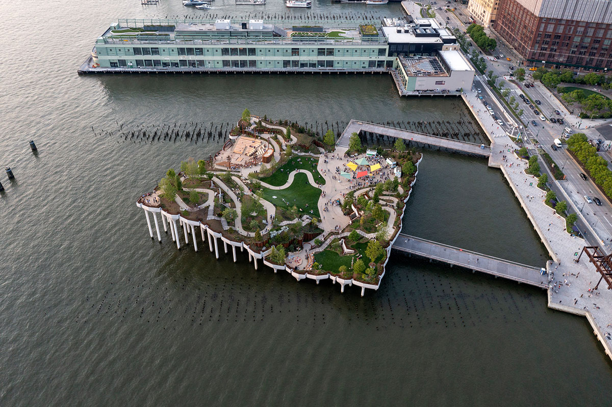 Heatherwick Studio's Floating 'Little Island' On The Hudson River Opens To The Public