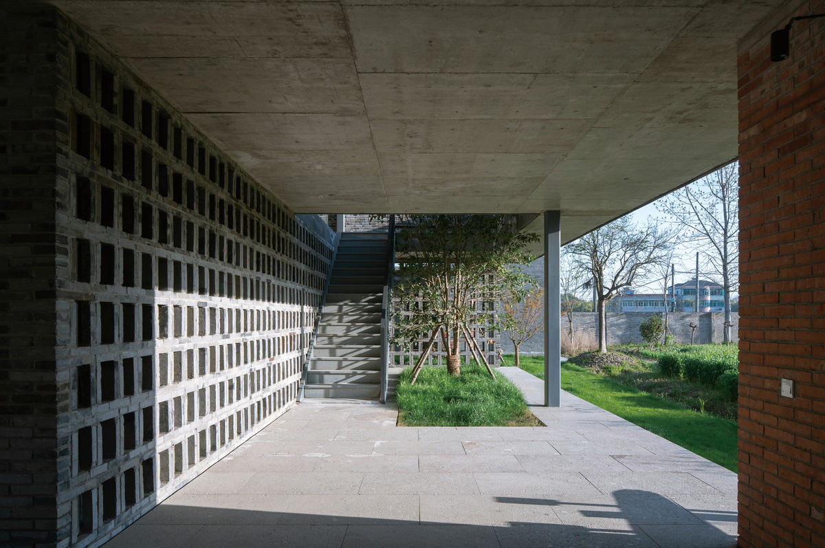 Building in rural China: Qili Public Village Center by SSDesign