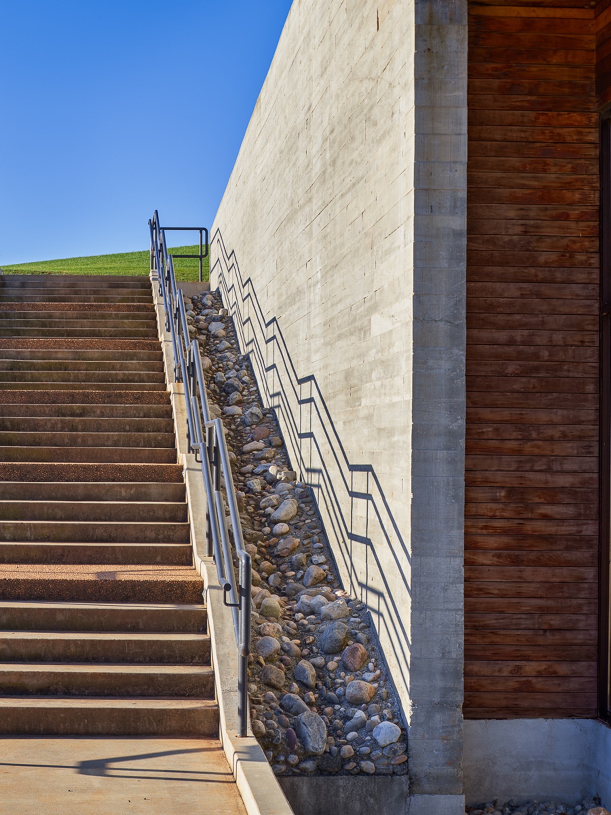 Lewis & Clark Exploratory Center: A Showcase of Green Design