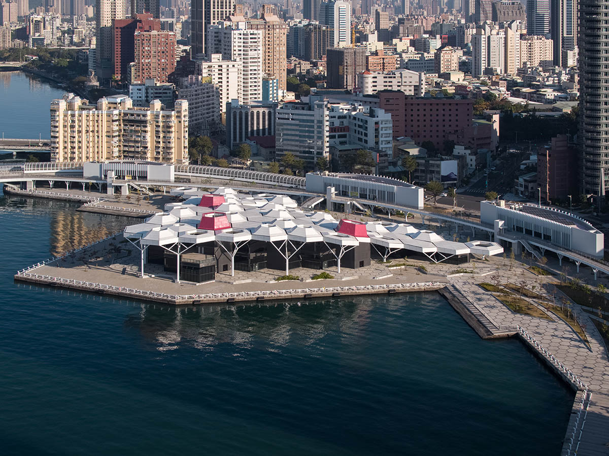 Manuel Monteserín designs pop music center inspired by the seabed in Taiwan