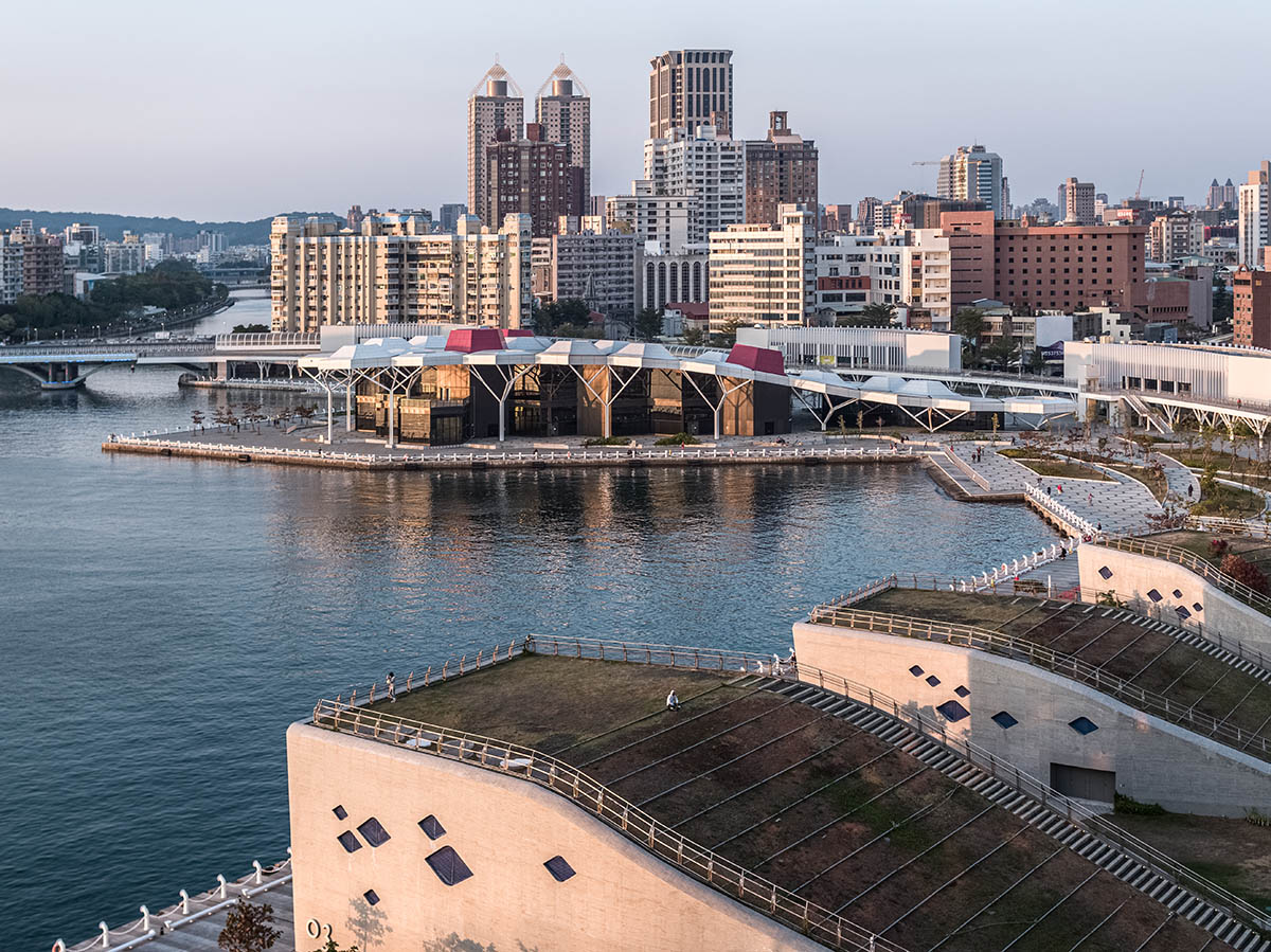 Manuel Monteserín designs pop music center inspired by the seabed in Taiwan