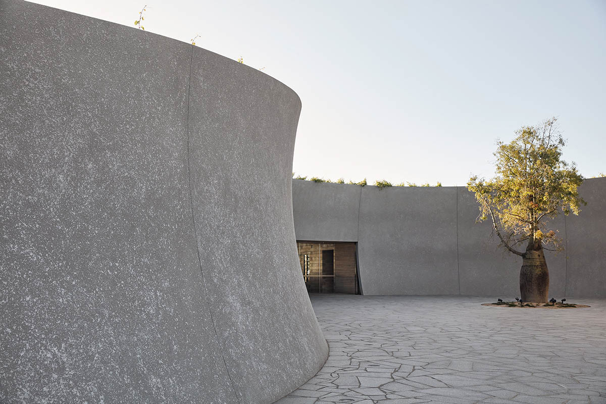 Jolson Architecture and Interiors completes Pt. Leo Estate Winery with sculptural walls in Australia