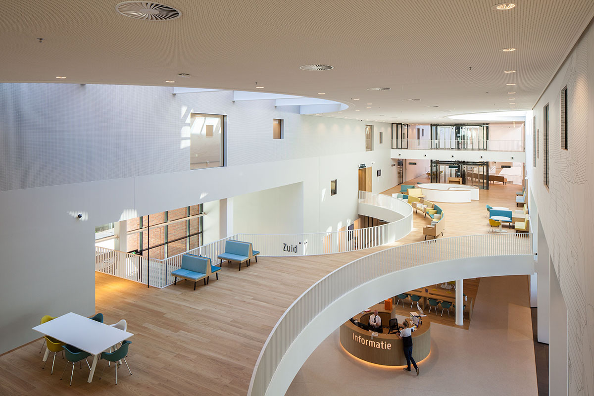 Mecanoo completed Zaans Medical Centre in Netherlands