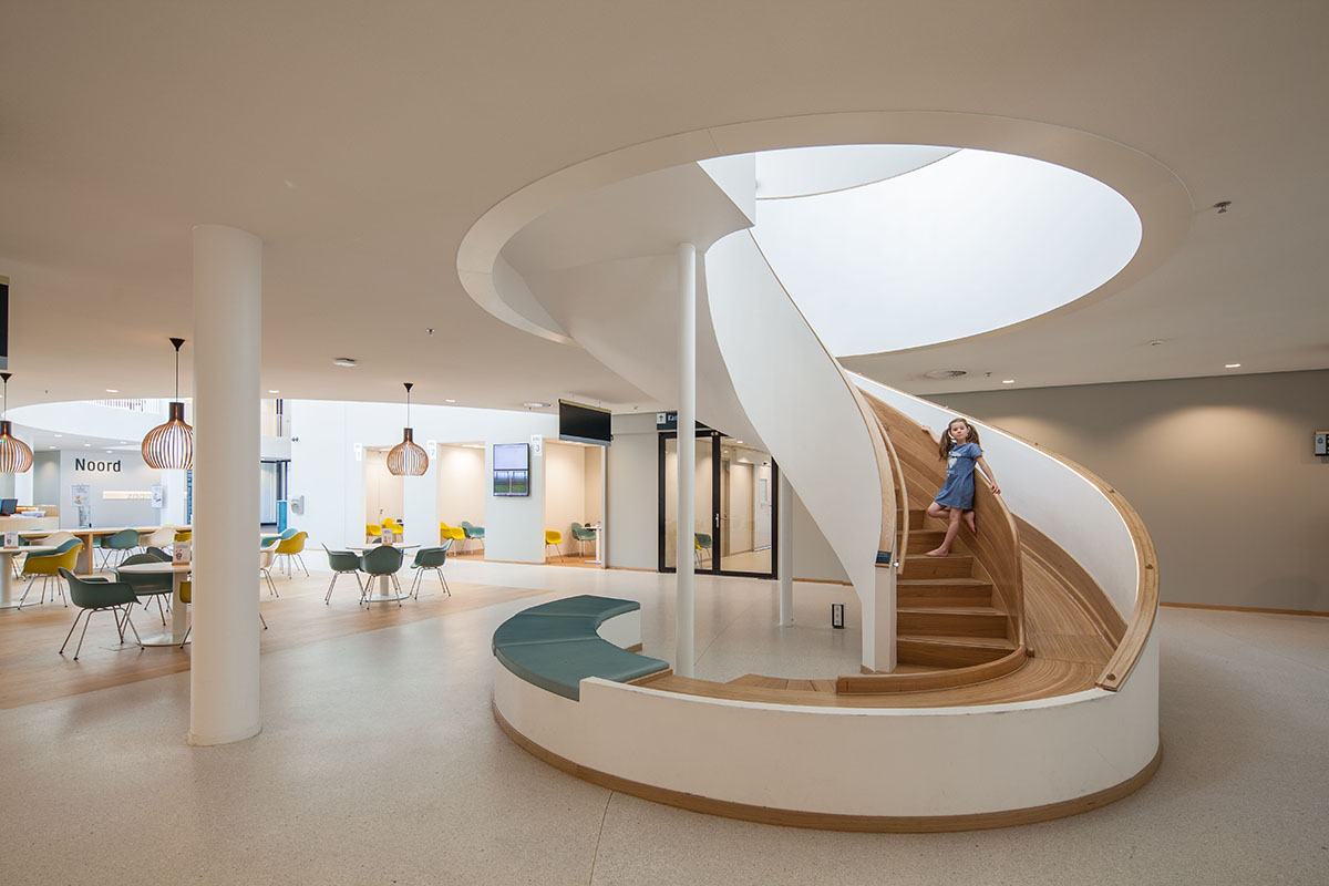 Mecanoo completed Zaans Medical Centre in Netherlands