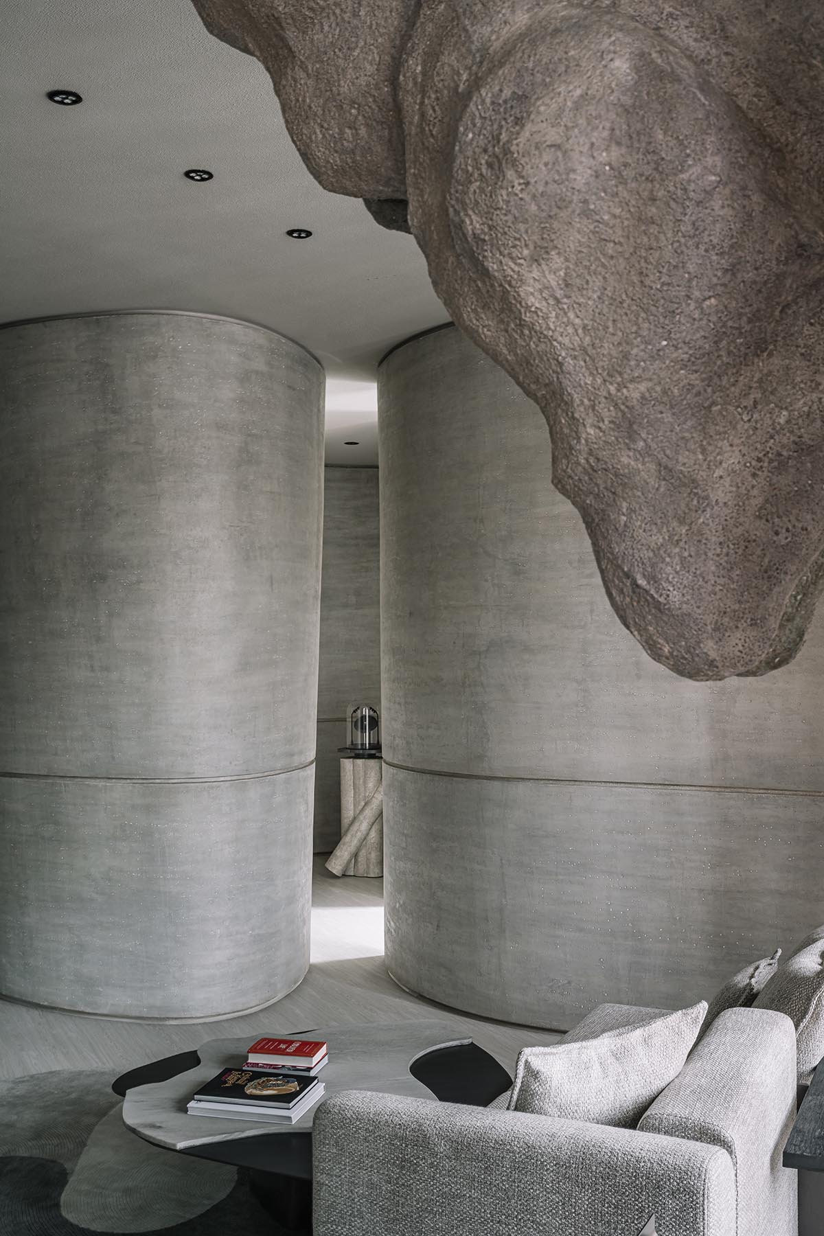 Jewellery store in India features sculpted and fluid walls that mimic nature inside