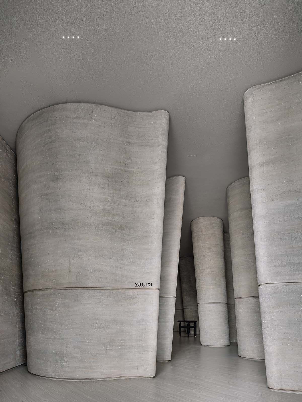 Jewellery store in India features sculpted and fluid walls that mimic nature inside