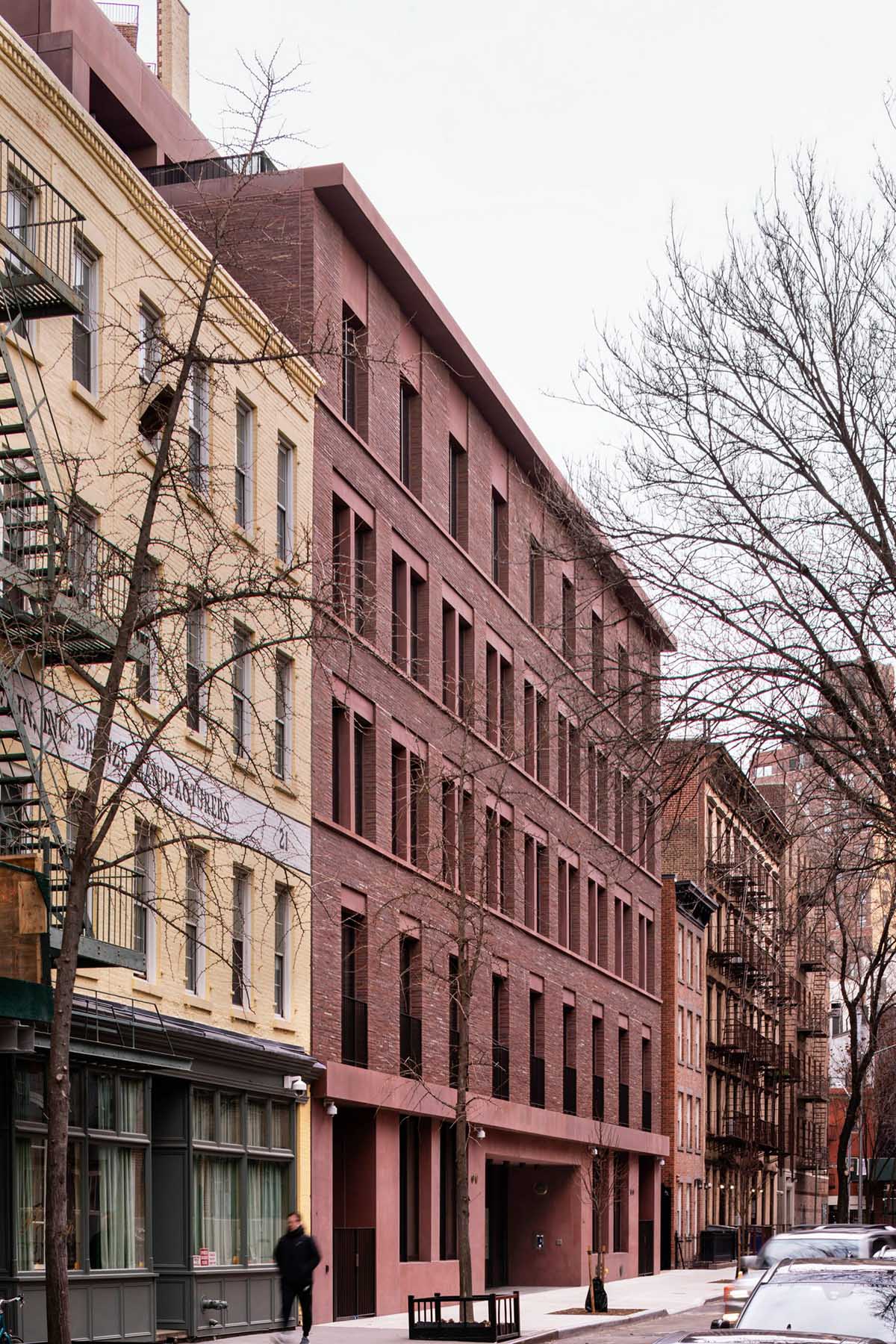 David Chipperfield Architects completes red pigmented apartment block in New York