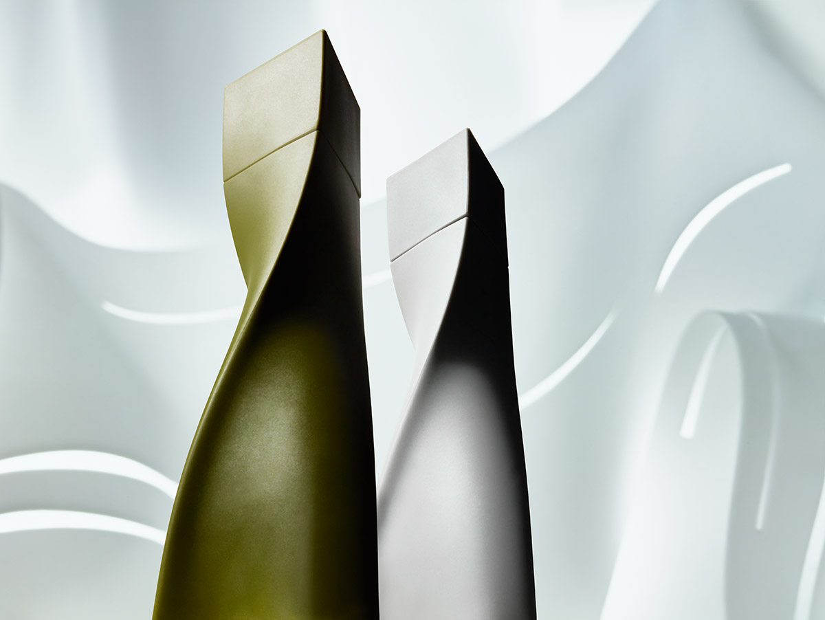Zaha Hadid Design presents its new Pulse glass collection at Maison & Objet in Paris