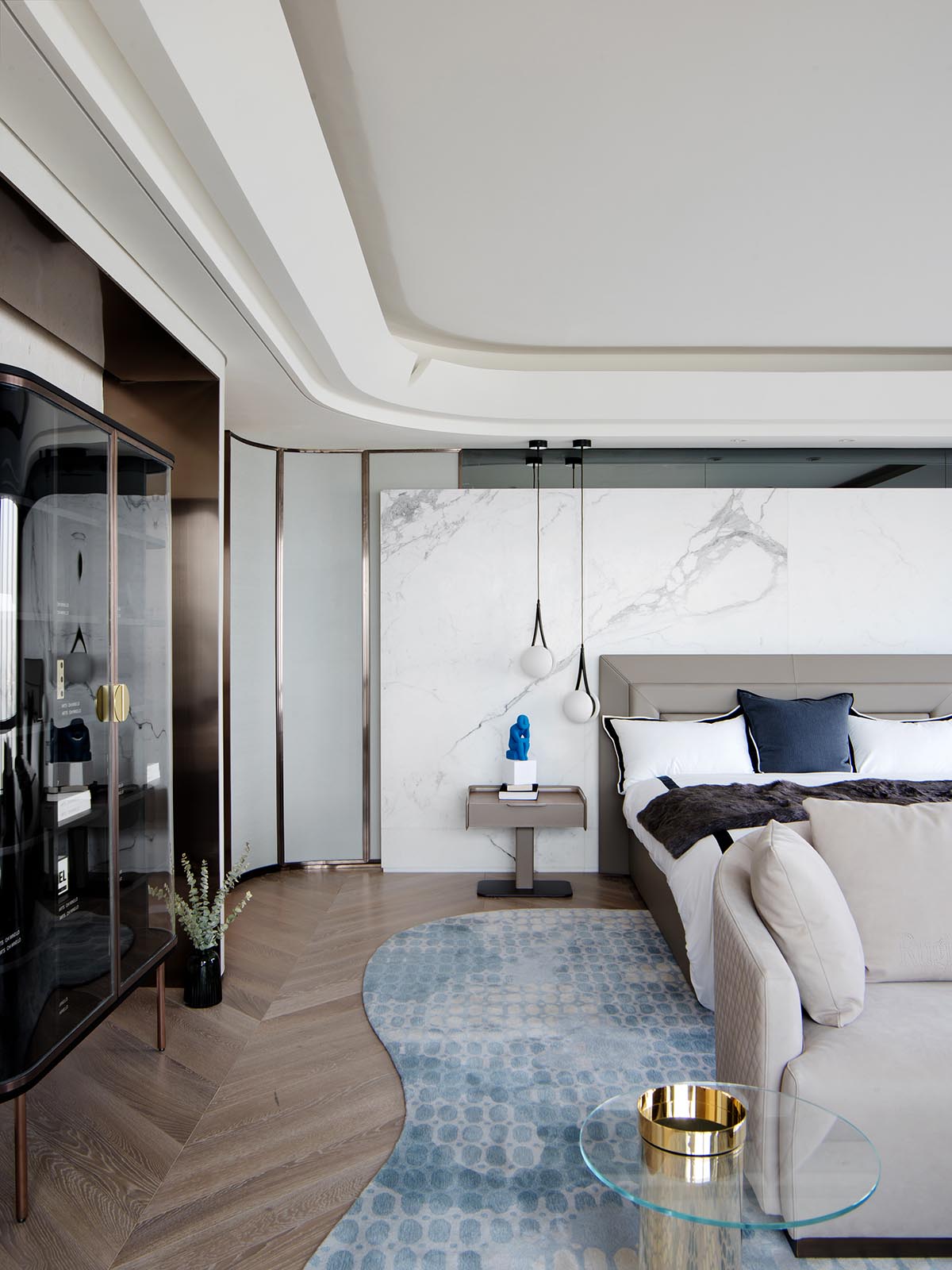 T.K. Chu Design completes interiors of duplex apartment of Yanlord Marina Center in Zhuhai