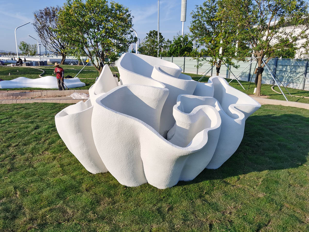 World's first 3D printed public park features 3D printed sculptures, benches, flower beds in China