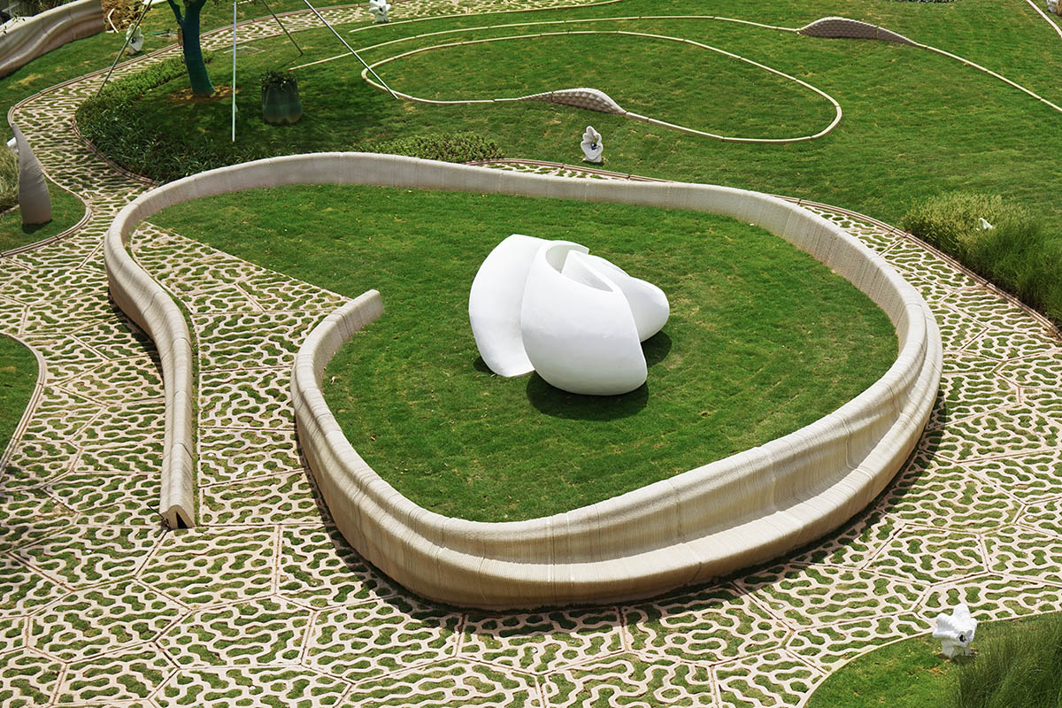 World's first 3D printed public park features 3D printed sculptures, benches, flower beds in China