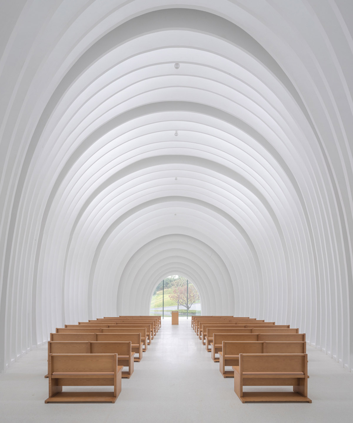 RSAA designs Chamber Church in China with uniform layered slices to allow soft light