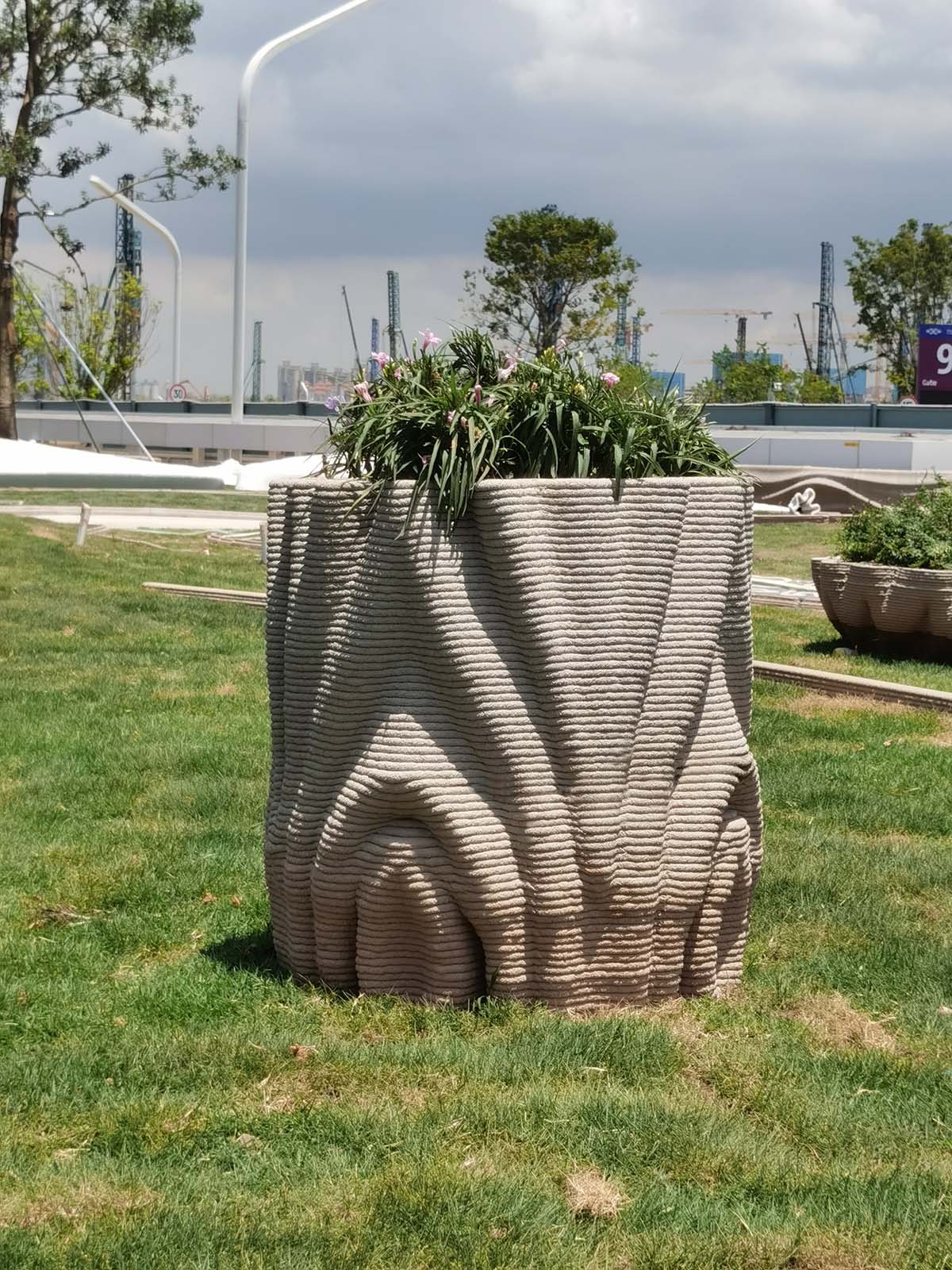 World's first 3D printed public park features 3D printed sculptures, benches, flower beds in China