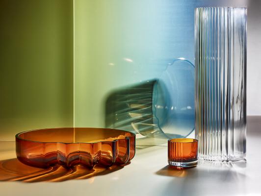 Zaha Hadid Design presents its new Pulse glass collection at Maison ...