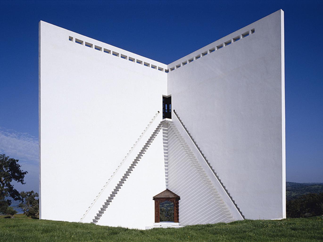 Casa de Retiro Espiritual, Buildings