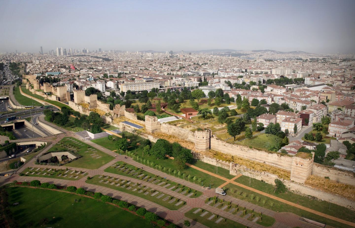 walls of istanbul