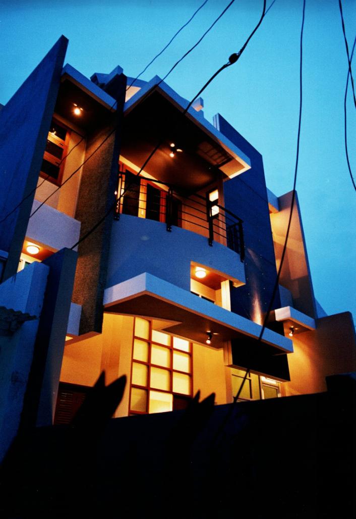 SKYLIGHT HOUSE, PLUIT, INDONESIA