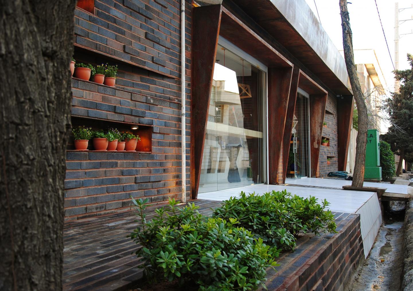 triangle-cafe