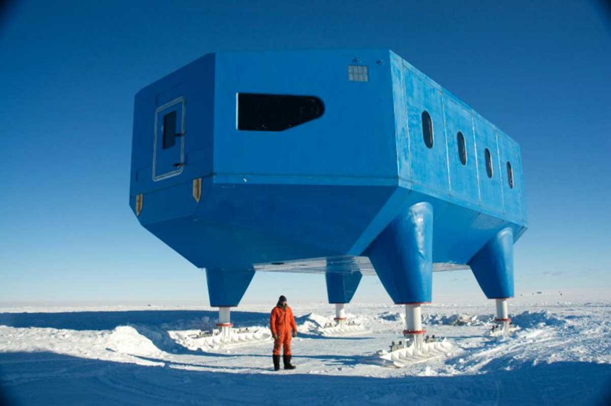 Арктический и антарктический научно исследовательский. Британская антарктическая станция Halley vi. Арктическая станция Halley. Станция Халли в Антарктиде. Маккуори (антарктическая станция).